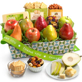 A Gift Inside canasta frontal con frutas y cinta Thank You mostrando elegancia