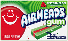 Airheads chicle en uso en fiesta, marca diversión y facilidad para compartir