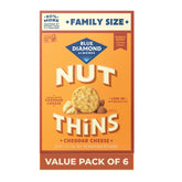 Blue Diamond paquete frontal mostrando Nut-Thins Cheddar y beneficio de snack sin gluten