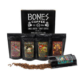 Bones Coffee Company frente del paquete mostrando diseño y beneficios