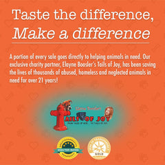 Boxer Coffee cápsulas junto a mano para comparar tamaño y facilidad de uso