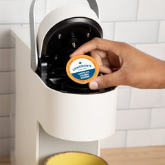 Cameron's Coffee detalle del filtro interno, reduce plástico y mejora sabor