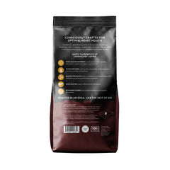 Cardiology Coffee primer plano de granos enteros con aspecto fresco