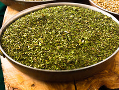 Çerez Pazarı cucharada de menta lista para preparar té, aporta sabor potente