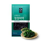 Chung Jung One paquete frontal de miyeok seco mostrando etiqueta y peso 150g