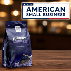 Coffee Brand Coffee taza servida con vapor, aroma apetecible