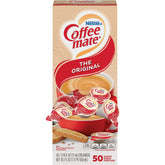 Coffee-mate caja dispensadora frontal mostrando 50 unidades y conveniencia