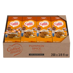 Coffee mate frontal del paquete mostrando el diseño y sabor pumpkin spice