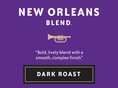 Community Coffee taza servida con mezcla New Orleans, sabor intenso y acabado suave