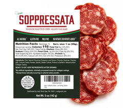 crait soppressata en tabla de charcutería con quesos y frutas para compartir