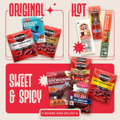 Cravekraft persona sosteniendo palitos de jerky como snack energético portátil
