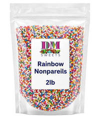 DM Sweets primer plano de textura crujiente y perlas multicolor, aporta contraste