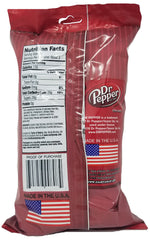 Dr Pepper lata detalle del diseño y textura que resalta el sabor dulce
