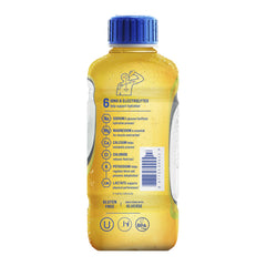 Electrolit botella en mano para comparar tamaño, portátil y práctica