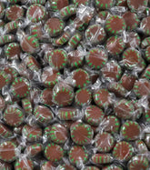 EMPORIUM CANDY TASTY TREATS vista frontal del paquete de 2 lb mostrando el diseño y cantidad