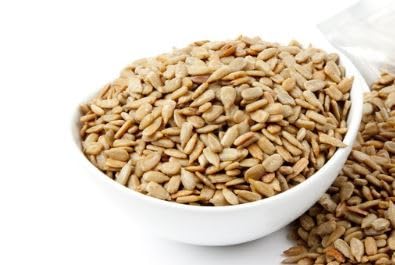 Farm Fresh Nuts frente del empaque mostrando 2 lb y beneficio de frescura