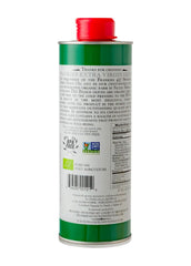 Frankies 457 vertido sobre ensalada realzando sabor y frescura