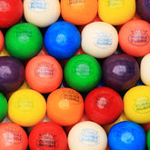 Global Gumball paquete frontal mostrando 136 gumballs y beneficio de relleno rápido