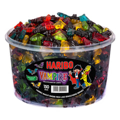 Haribo Vampires primer plano del regaliz y alas frutales, detalle de textura