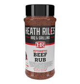 Heath Riles frasco delantero del rub mostrando el envase y uso fácil