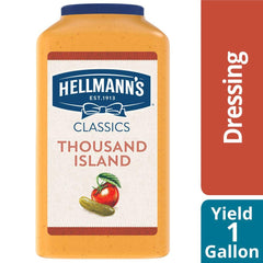 Hellmann's aderezo mil islas sobre ensalada, mejora el sabor