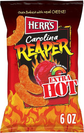 HERR'S bolsa frontal de Cheese Curls Carolina Reaper mostrando diseño y tamaño