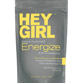 Hey Girl Tea frontal del empaque mostrando la marca y beneficios energizantes