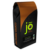 Jo Coffee paquete frontal de STONE COLD JO mostrando empaque resellable y conveniencia
