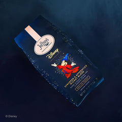 Joffrey's Coffee taza preparada del blend Mickey con crema ligera, perfecta para disfrutar
