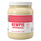 Kewpie botella 64 oz vista frontal con diseño reconocible y beneficio de gran rendimiento