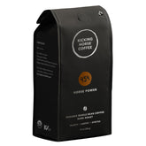 Kicking Horse paquete frontal mostrando diseño y beneficios de sabor