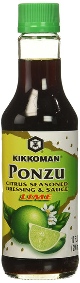 Kikkoman ponzu lime frente del paquete mostrando botellas y etiquetas, sabroso y práctico