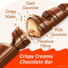 Kinder Bueno primer plano de textura de crema de avellana y cobertura de chocolate