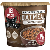 Kodiak Cakes vaso frontal mostrando etiqueta y conveniencia para desayunos rápidos
