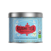 KUSMI TEA lata frontal mostrando diseño y conservación del té