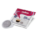 Lavazza paquete frontal de 150 pods ESE mostrando envases sellados y ahorro