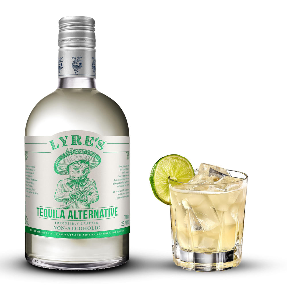 Lyre’s botella al frente muestra presentación y alternativa sin alcohol