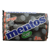 Mentos paquete frontal mostrando la marca y el formato práctico para llevar