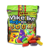 LYZA'S SWEETS & TREATS bolsa frontal Mike & Ike muestra tamaño y conveniencia