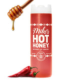 Mike's Hot Honey botella frontal 24 oz mostrando diseño y tamaño práctico