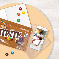 M&M'S textura del recubrimiento de chocolate resaltando crujiente agradable