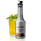 Monin puré de maracuyá botella frontal muestra sabor tropical y presentación profesional