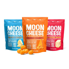 Moon Cheese paquete frontal con tres sabores, snack práctico y portátil