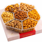 Nut Cravings caja hexagonal frontal mostrando presentación premium y fácil regalo