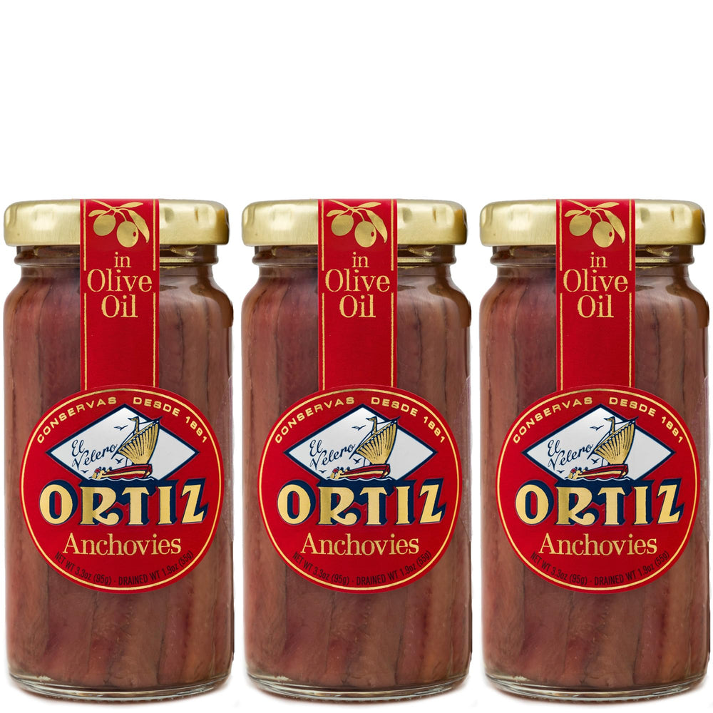 Ortiz tarro frontal mostrando anchoas en aceite y presentación apetecible