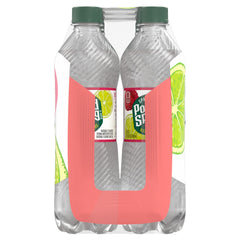 Poland Spring botella en mano para comparar tamaño y facilitar transporte