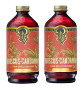 Portland Syrups botella frontal mostrando jarabe hibiscus cardamom y su color vivo