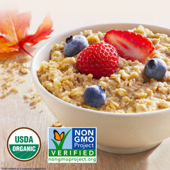Quaker sobre individual abierto con avena medida para preparar rápidamente
