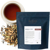 Rishi Tea paquete frontal mostrando el etiquetado orgánico y riqueza aromática