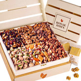 Royal Nuts caja de madera frontal, presentación elegante y lista para regalar
